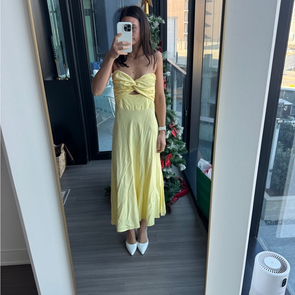 Petal & Pup Sunny Yellow Smocked Top - Picture 2 of 6